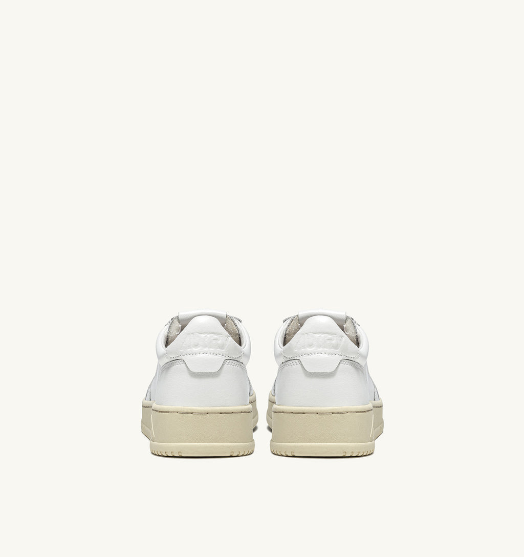 MEDALIST LOW SNEAKERS IN WHITE LEATHER