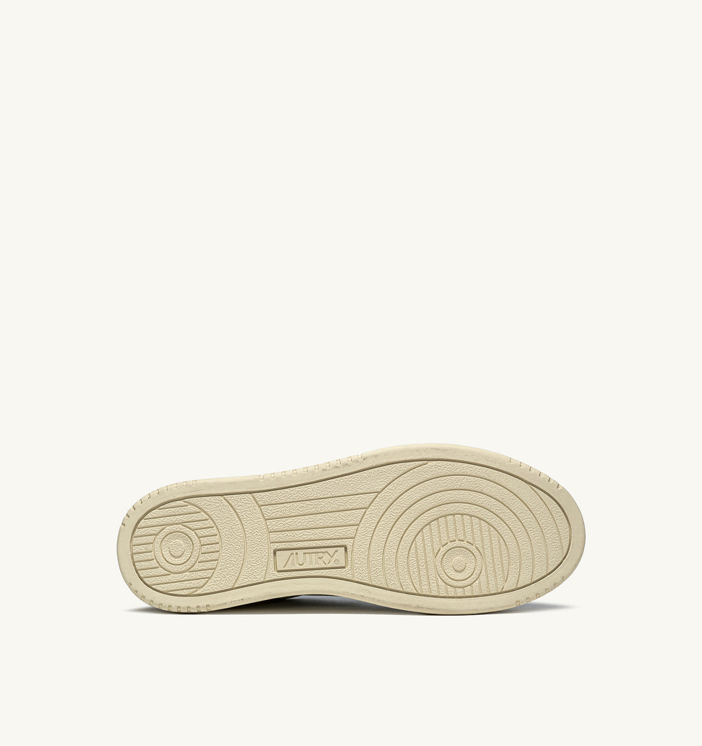 MEDALIST LOW SNEAKERS IN WHITE LEATHER