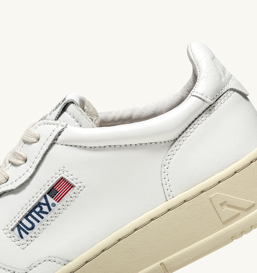 MEDALIST LOW SNEAKERS IN WHITE LEATHER