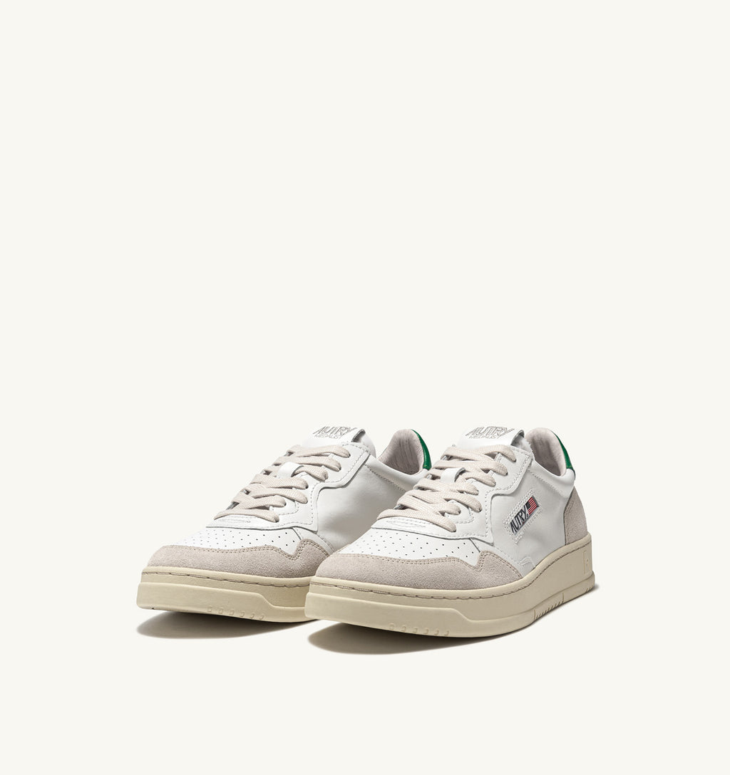ZAPATILLAS BAJAS MEDALIST EN PIEL BLANCA Y AMAZON Y ANTE BEIGE