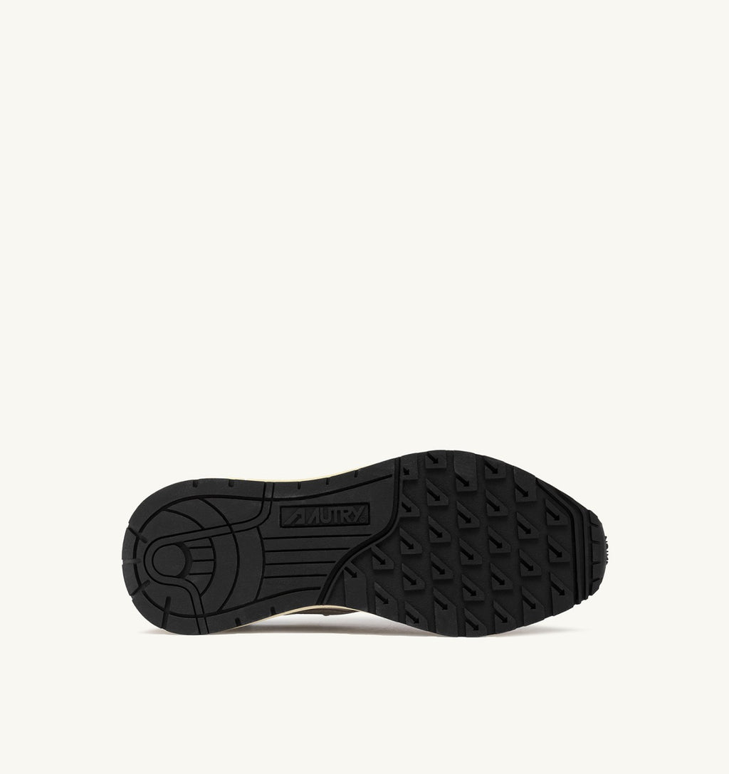 ZAPATILLAS BAJAS REELWIND EN NYLON Y ANTE COLOR HAY