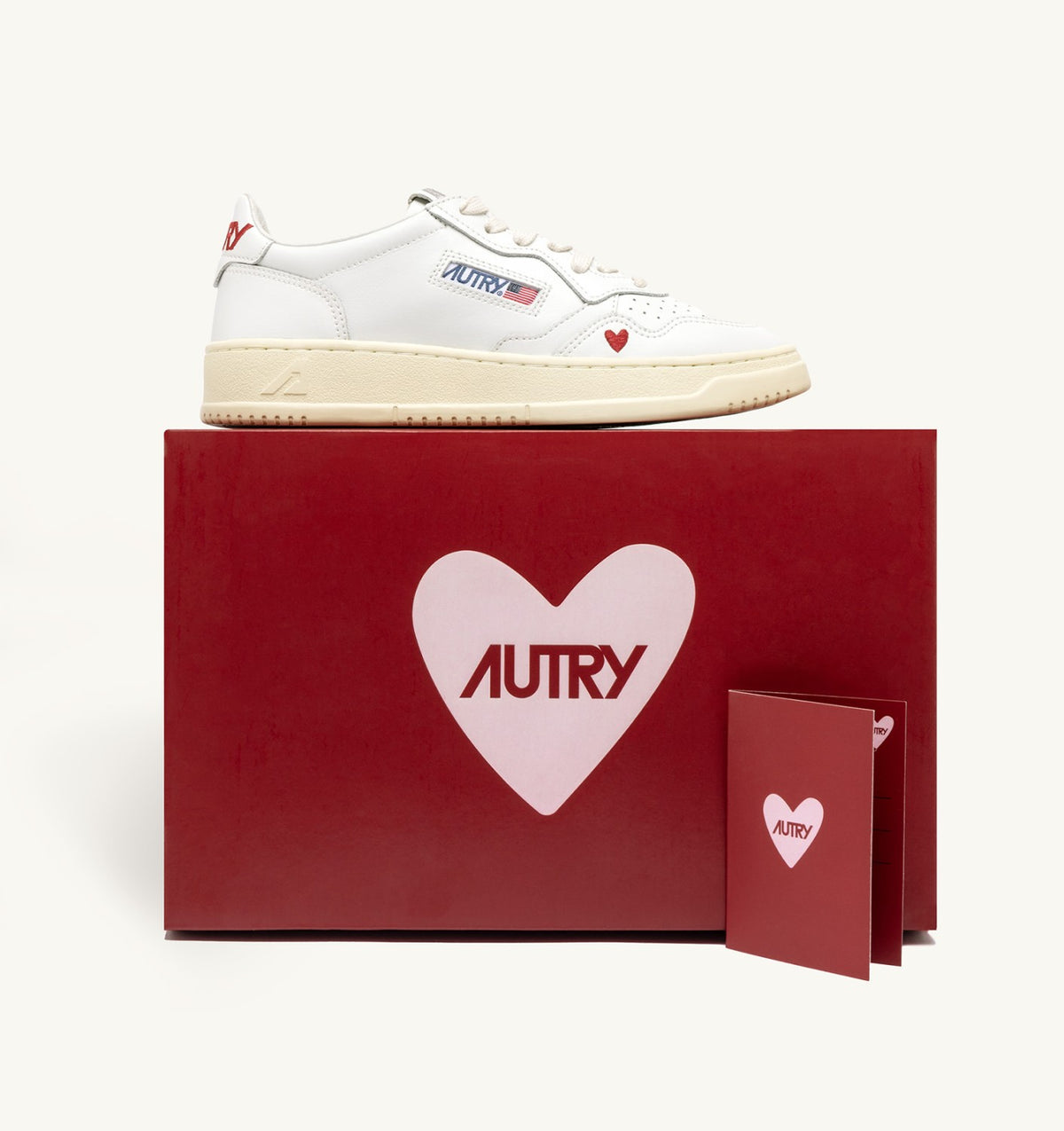 SNEAKERS MEDALIST 'LOVE' IN WHITE AND RED LEATHER